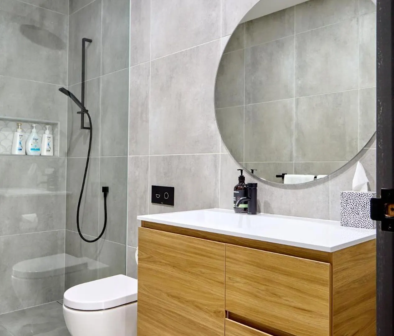 The Jokers Quarters Apartment With Rooftop Terrace Хобарт