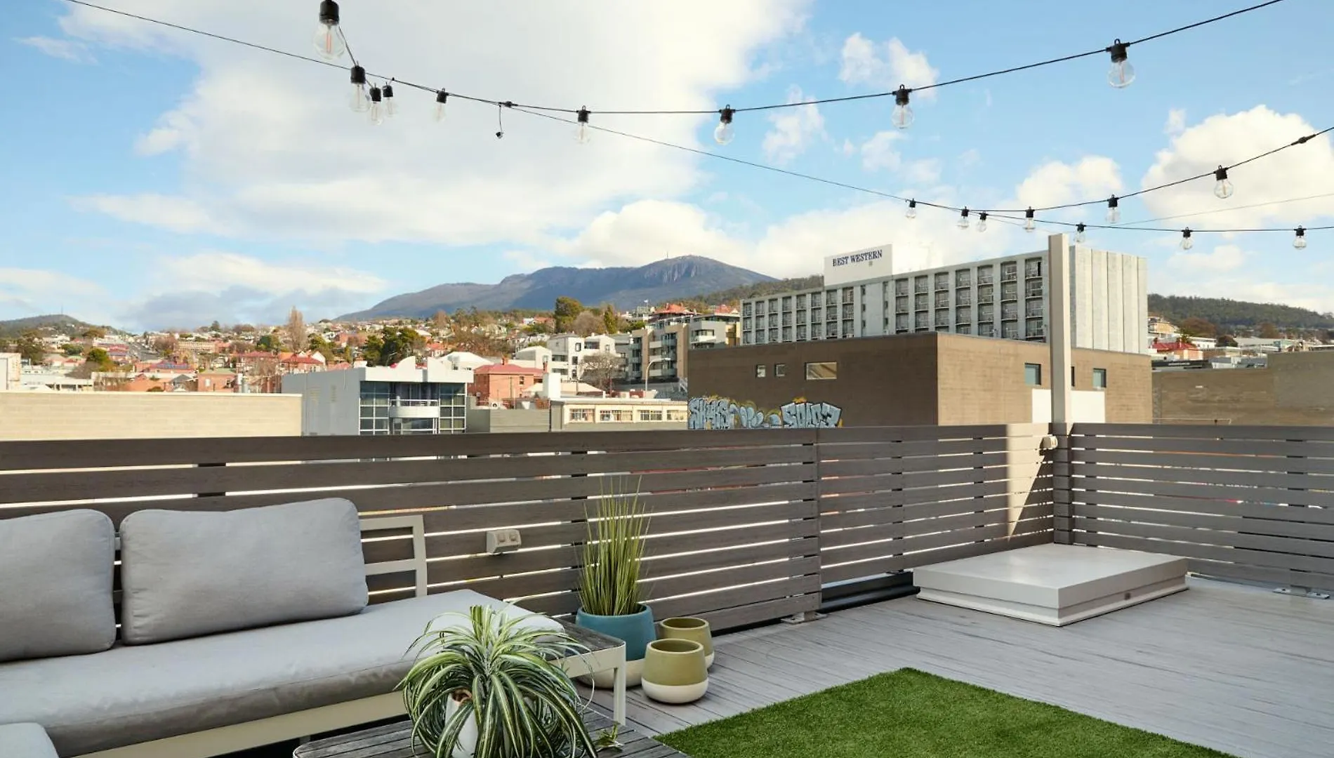The Jokers Quarters Apartment With Rooftop Terrace Hobart